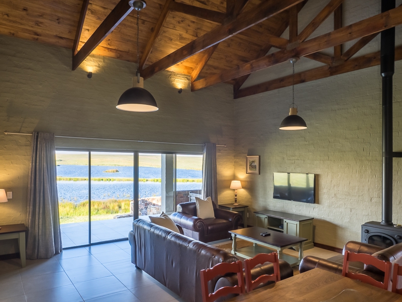 Lounge and dining area